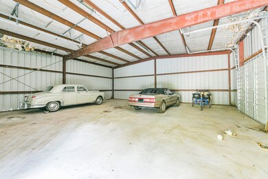 2575 Ryan Dr, Alvin, TX 77511 - photo 5