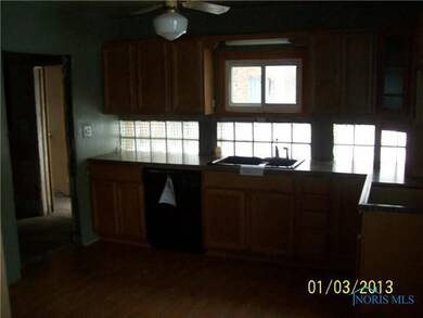 534 Krotzer Ave, Luckey, OH 43443 - photo 2