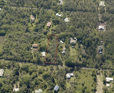 Property lines area approximate, for reference only.