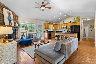 15 Viewpointe Ln, Asheville, NC 28806 - photo 7