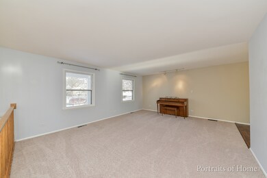 1248 Foxglove Dr, Batavia, IL 60510 - photo 2