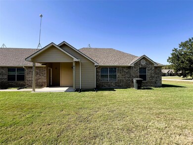 111 Sunburst Ct unit 111-1, Weatherford, TX 76087 - photo 2