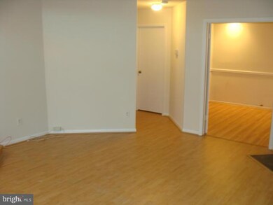 20129 Locustdale Dr, Germantown, MD 20876 - photo 7