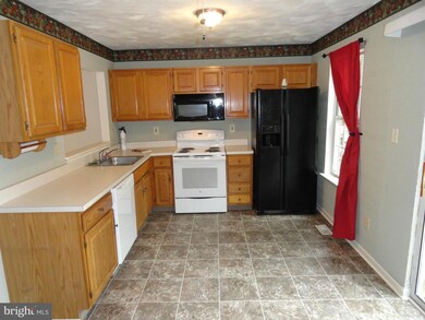 1403 Saint Christopher Ct, Edgewood, MD 21040 - photo 2