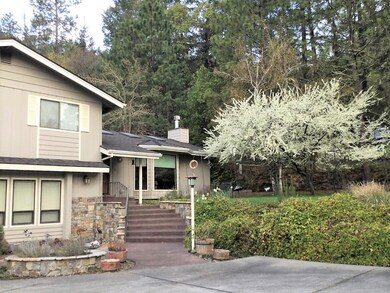 570 Rancho Vista Dr, Grants Pass, OR 97526 - photo 4
