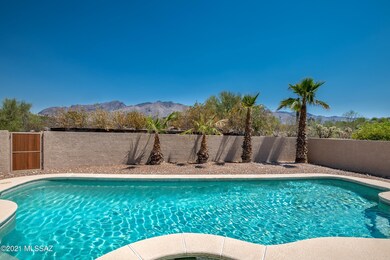 37-Pool w_Mountain Views