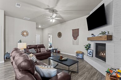 1327 Red Cliff Ave, Odessa, TX 79765 - photo 4