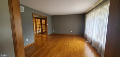 800 Lantern Way, Sewell, NJ 08080 - photo 4