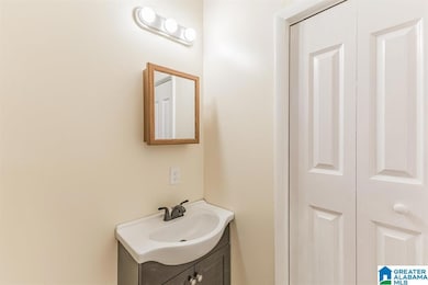 2030 Levert St NE, Huntsville, AL 35811 - photo 3
