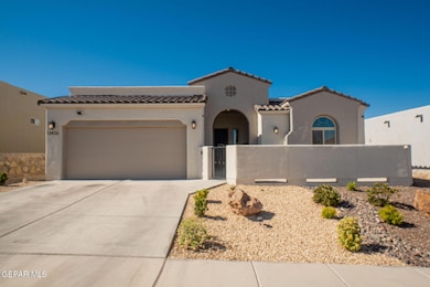 13436 Emerald Crystal Dr, Horizon City, TX 79928 - photo 2