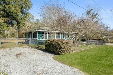 8442 Louise St, Biloxi, MS 39532 - photo 4