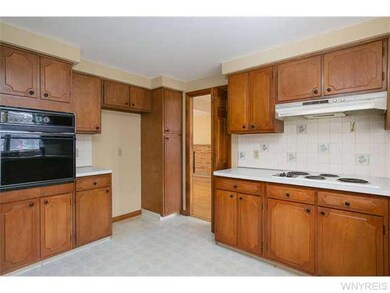 Kitchen. Spacious eat-in kitchen. with Dishwasher,