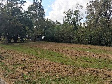 3414 4th St, Bay City, TX 77414 - photo 3