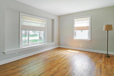 581 E Beechwold Blvd, Columbus, OH 43214 - photo 2