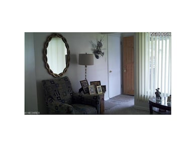 Another view of the neutral living room, come on i