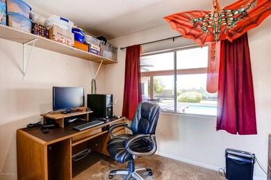 5415 W Columbine Dr Glendale-large-007-1