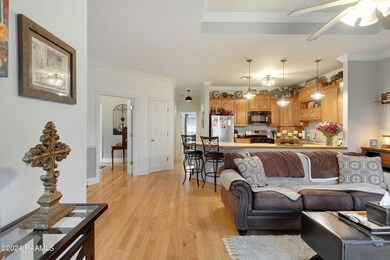 130 Woodoak Cir-5