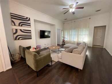 6526 Paris St, Houston, TX 77021 - photo 2