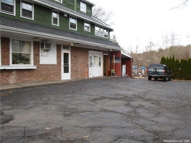 8 Burnham St unit 3B, Terryville, CT 06786 - photo 4