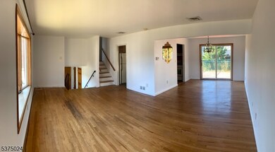 24 Hill Ct, Pompton Lakes, NJ 07442 - photo 5