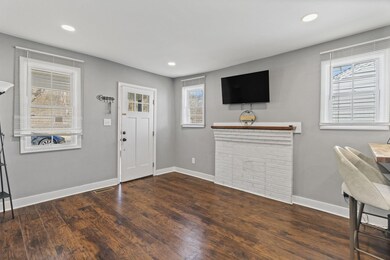 1110 E Market St, Johnson City, TN 37601 - photo 3