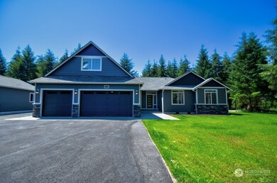 11637 Elks Landing Ct SE, Yelm, WA 98597 - photo 2