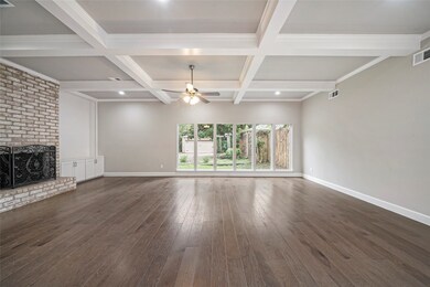 802 Briar Hill Dr, Houston, TX 77042 - photo 7