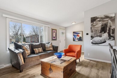 10055 Yorktown Ln N, Maple Grove, MN 55369 - photo 4