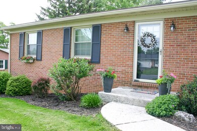 2920 Adams Dr, Chambersburg, PA 17201 - photo 2