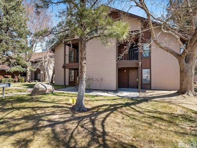 1465 E Peckham Ln unit 55, Reno, NV 89502 - photo 2