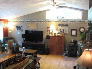 78 Franklin Rd, Coventry, RI 02816 - photo 6