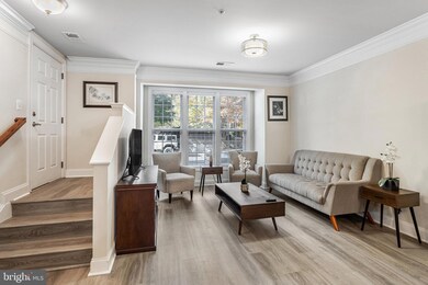 15177 Lancashire Dr unit 350, Woodbridge, VA 22191 - photo 2