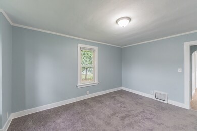 1413 Lloyd Ave, Waukegan, IL 60085 - photo 6