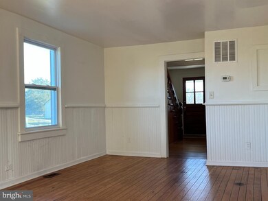 2184 Crenshaw Rd, Marshall, VA 20115 - photo 6