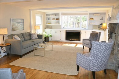 17 Oak Manor Dr, Barrington, RI 02806 - photo 2