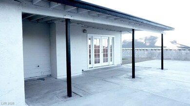 4291 Powell Ave, Las Vegas, NV 89121 - photo 3