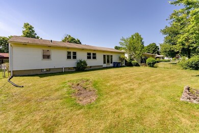 38 Calvin Cir, West Springfield, MA 01089 - photo 2