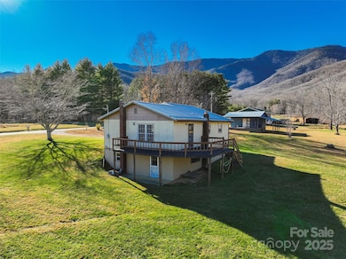 1879 White Oak Rd, Burnsville, NC 28714 - photo 4