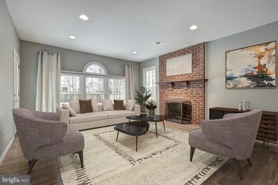 9687 Britford Dr, Burke, VA 22015 - photo 5