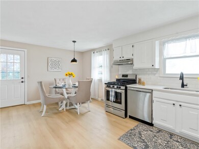 65 Audubon St, Johnston, RI 02919 - photo 4