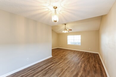 16910 Bougainvilla Ln, Friendswood, TX 77546 - photo 4
