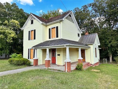 109 S Franklin St, Reidsville, NC 27320 - photo 2