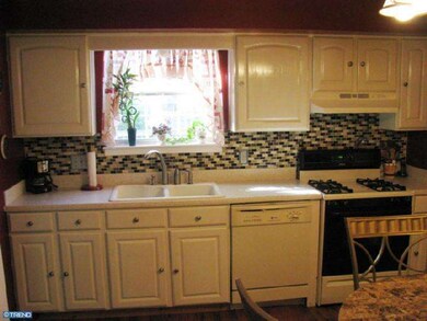 8307 Collins Ave, Pennsauken, NJ 08109 - photo 6