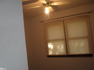 406 Garfield St, Shenandoah, IA 51601 - photo 7