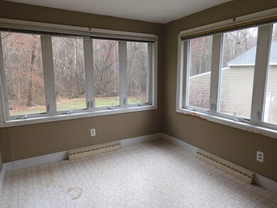 174 Dracut St, Methuen, MA 01844 - photo 3