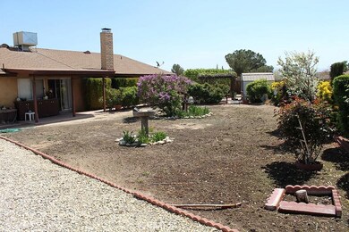 13772 Woodbine Dr, Victorville, CA 92395 - photo 4