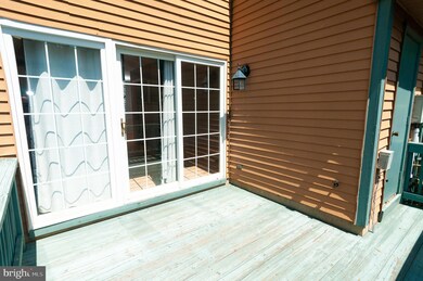 1614 Mulberry Ct unit 1614, Monmouth Junction, NJ 08852 - photo 5