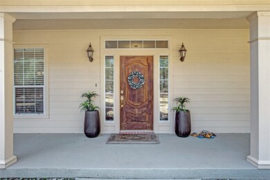 Large covered front porch!
