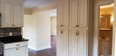 Kitchen to bath and liv rm-1