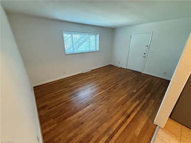 1608 W Northwest Blvd unit D, Winston Salem, NC 27104 - photo 3